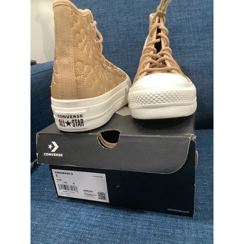 Converse Chuck Taylor All Star Lift Hi Platform Sneaker Size 7 A08721C